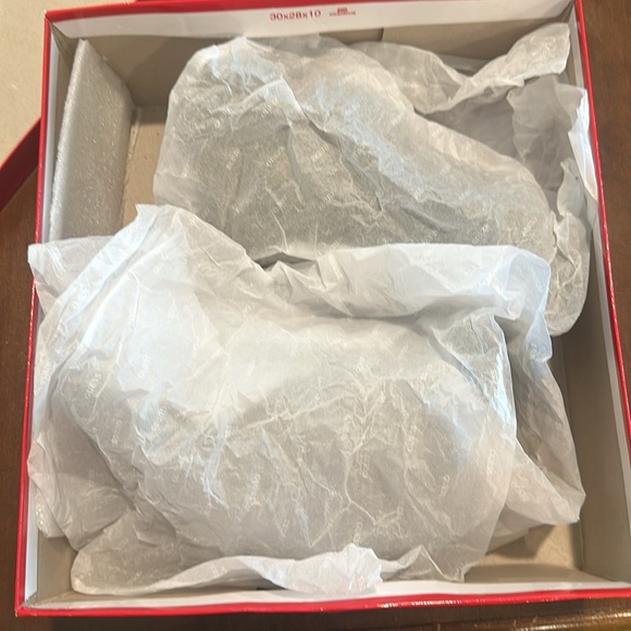 Monika Stiletto Booties GUESS Factory - Picture 8 of 9